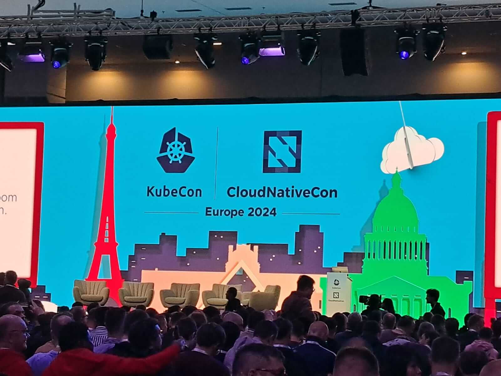 Picture of the keynote stage. I really didn’t take that many pictures. I did my best to keep my phone away during the event.